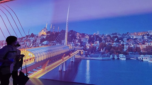 20250527_112420 - frame at 3m49s.jpg (48240 バイト)